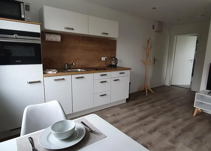 Mit Kueche, 2 Einzelbetten, Dusche, Parkplatz, Schnellem Internet, Ada7